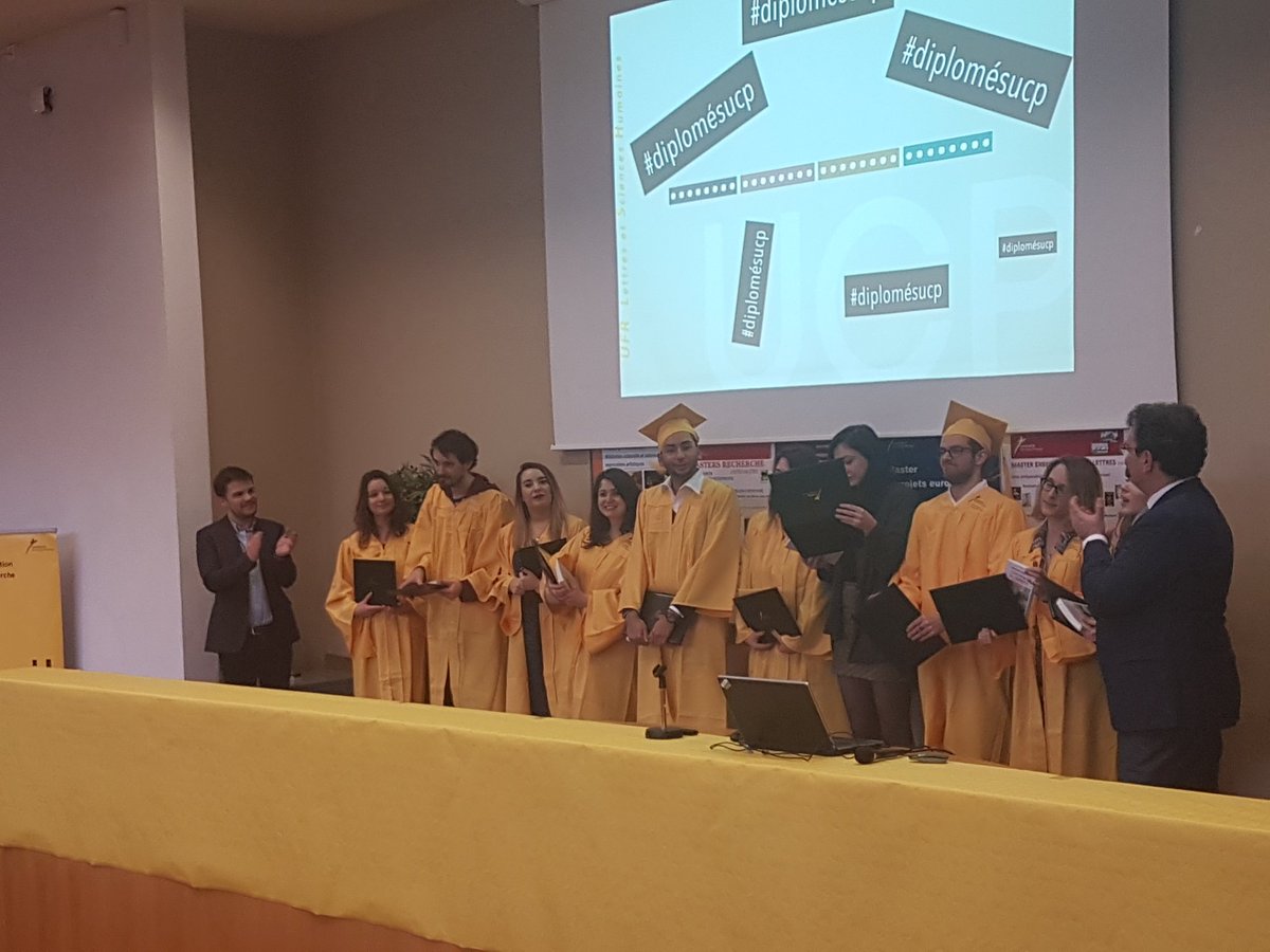 Bravo aux nouveaux diplômés du Master de Journalisme.