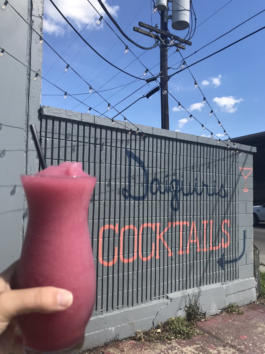 Happy Saint Patrick’s day!!! We’re open at 9am to start the party and watch the parade line up on Tchoupitoulas!!