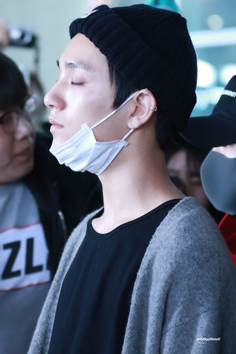 whiteplanet_17's tweet photo. [ HQ ] 180308 인천 입국
#세븐틴 #조슈아 #홍지수 #SEVENTEEN #JOSHUA https://t.co/i0NlW8On3o