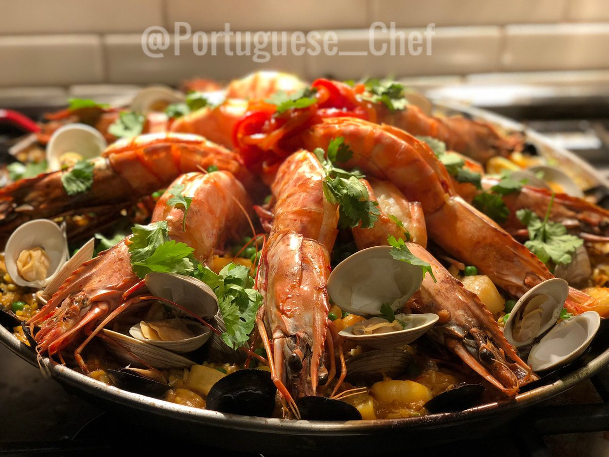 Last Night Paella Wine Dinner 🥘 Thank you for a great Night! Cheers 🥂.
#paella #winedinner #popupdinner #sharethechef #sharethechefct #foodandwine #onthetable #ctdelicious #ctbites #cteats #cteatsout #privatedining #newtownct