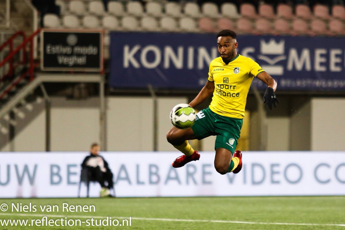 FortunaSittard's tweet photo. IN BEELD📸 | Huisfotograaf Niels van Renen was eveneens afgereisd naar Oss om beelden te schieten van de wedstrijd. Een paar foto’s:
#️⃣ #SamenNaoVeure #ossFOR https://t.co/gg6NpRMNCi