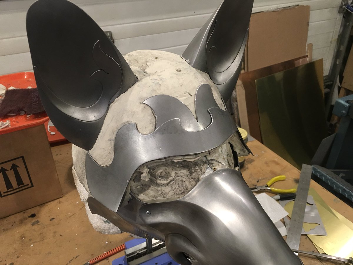 JeffdeBoer9's tweet image. This week I started to make and fit the parts for the dog helmet.  #yyc #thinkmaking #dogs