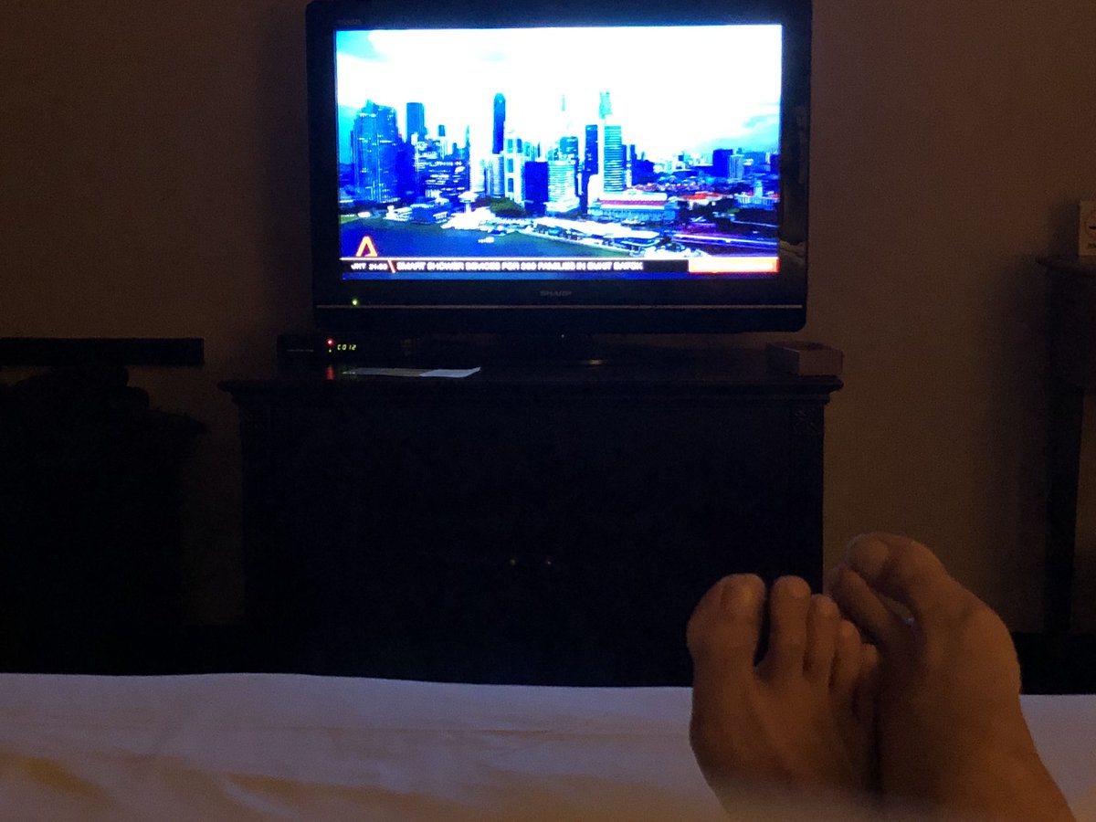 LeongWaiKitCNA's tweet photo. Itโs true. I feel closer to home whenever @ChannelNewsAsia is played in my hotel room. And itโs more special cos Iโm watching my friends on tv. #NoDrama #NotMissingHome #ImOnlyInJBforADay https://t.co/Q6uYZzNFfA