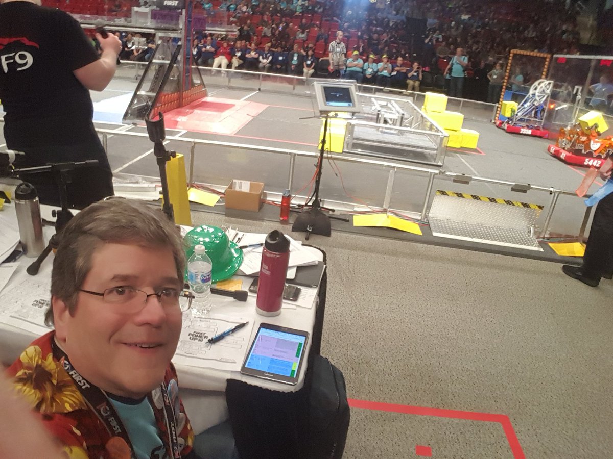 dangreen_FIRST's tweet photo. Between matches during the Playoffs at the Central Illinois Regional #FRCCIR @IllinoisFIRST #omgrobots https://t.co/vSpxOIzoV9