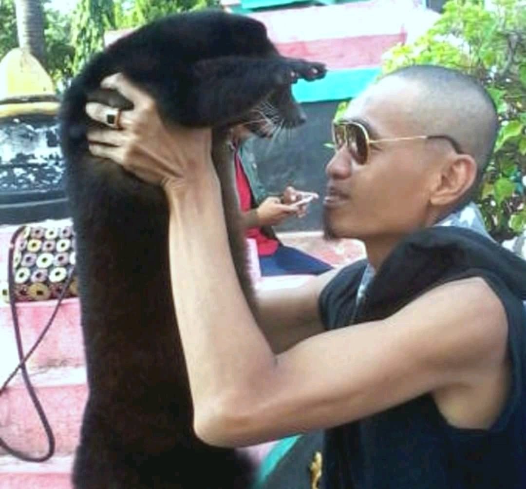 Montoknya si item akur terus yah om