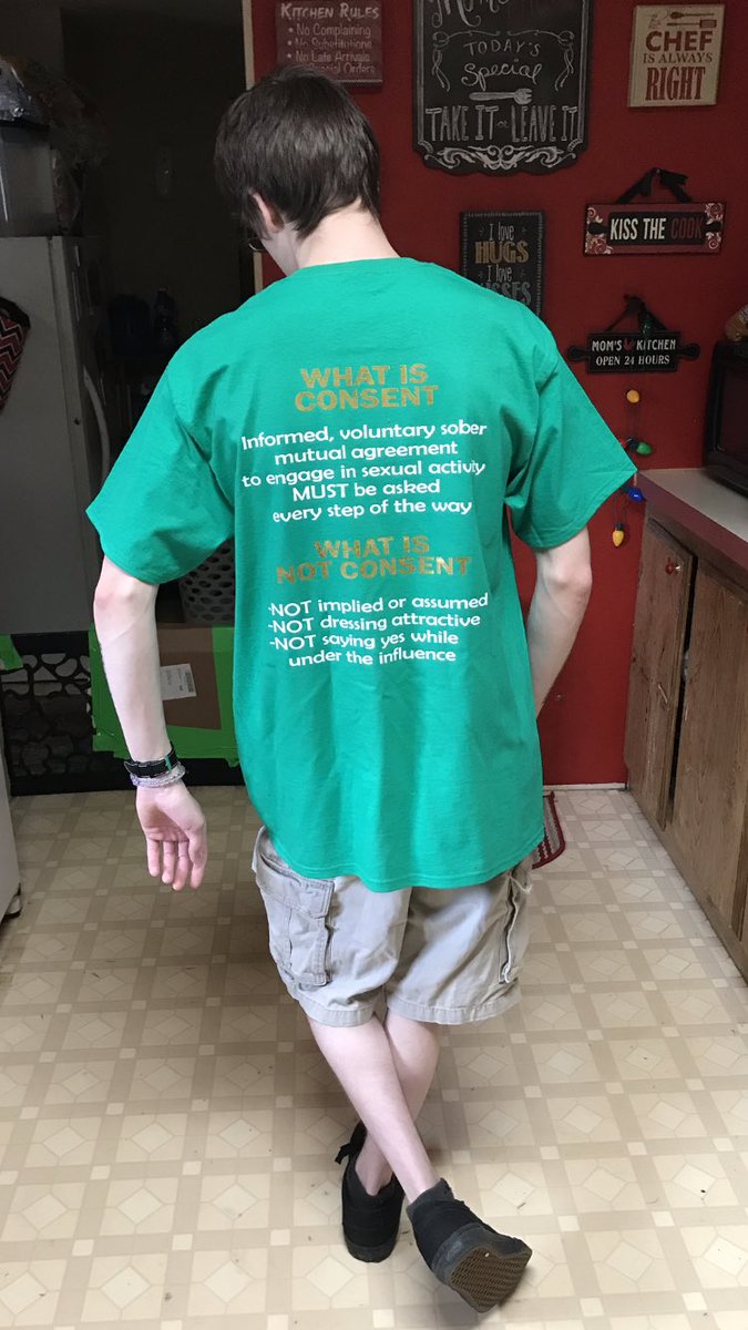 Friskerton's tweet photo. Spreading the power of CONSENT at @uscevents  Lucky 2018 💚🍀 https://t.co/1ku4xgNQn7