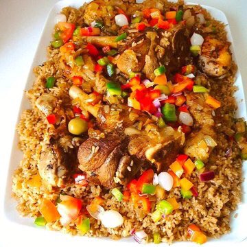 milton_225's tweet photo. Quel Pays peut s'assoir à la table de la Côte D'Ivoire 🇨🇮 et lui dire j'ai une meilleure Gastronomie que Toi ? https://t.co/kq0BwrHRvU