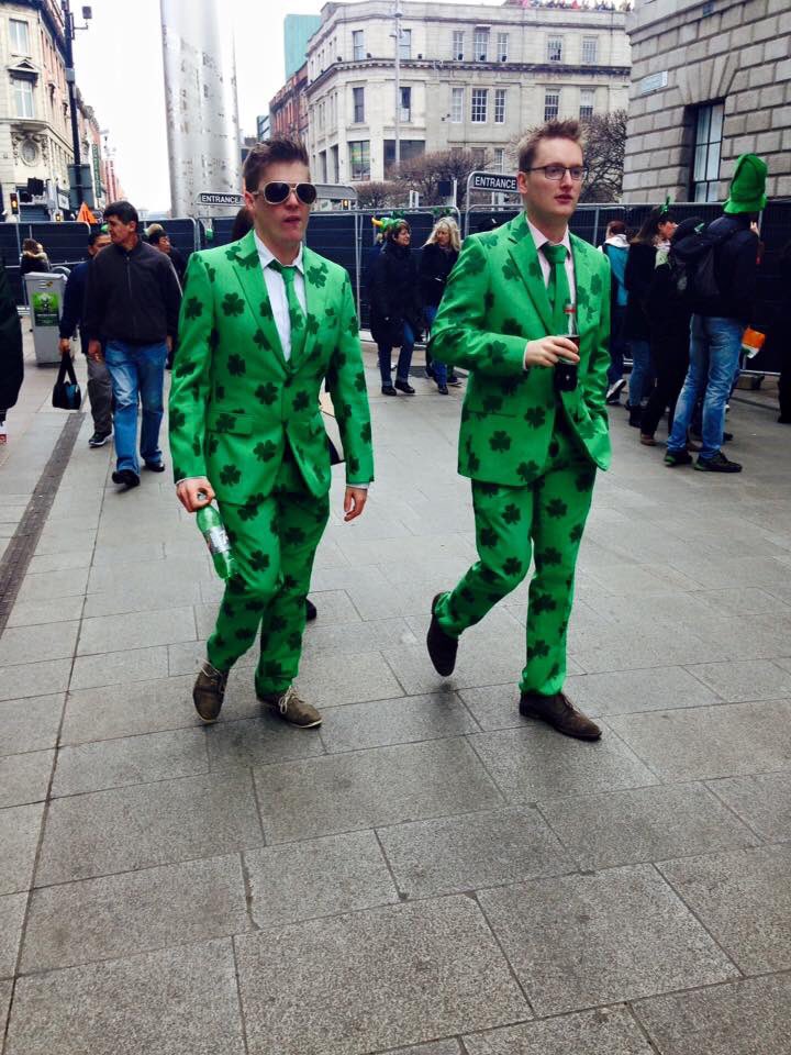 MelissaJCurry's tweet photo. Strutting the Cool
#StPatricksDay
#boysingreen
#irelandwin
#historic
#6Nations2018
☘️☘️☘️☘️☘️ https://t.co/2urBeoxy0F