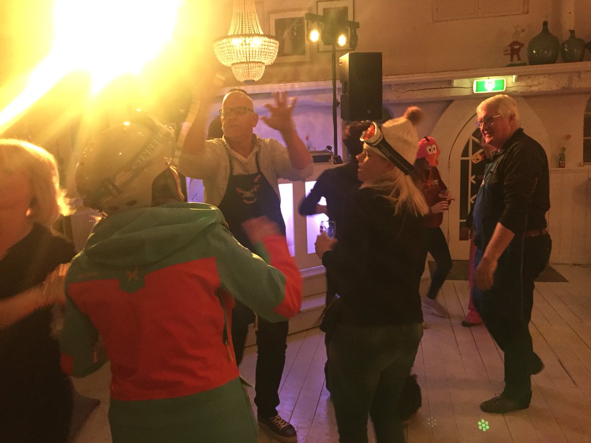 hofhouding's tweet image. En door! #skiparty #apresski #ineke50jaar