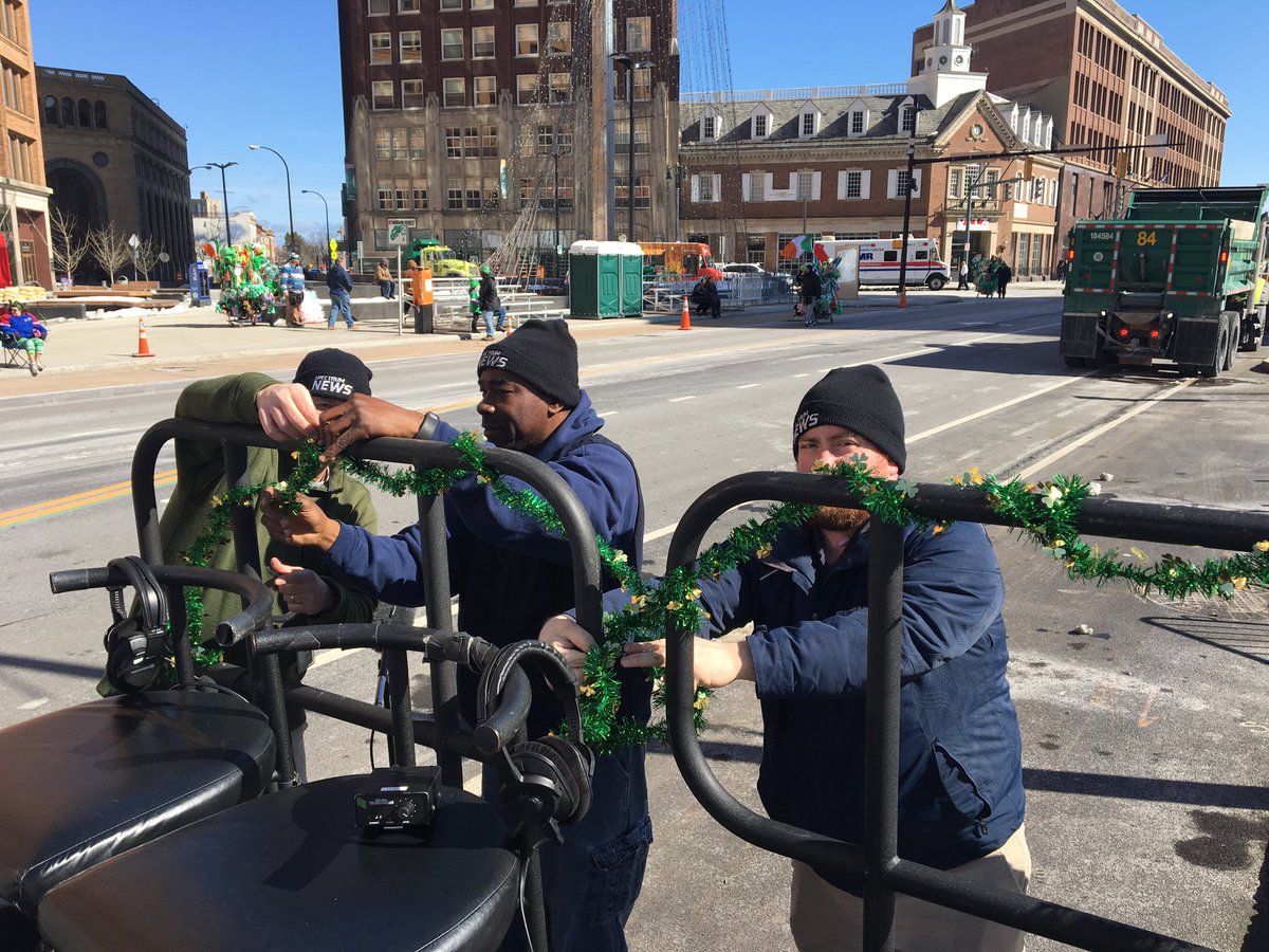 WendyMillsTV's tweet photo. Make it pretty boys! We are almost ready for live #StPatricksDay2018 #RocParade2018 coverage from downtown Rochester. https://t.co/I9ootvlwCS