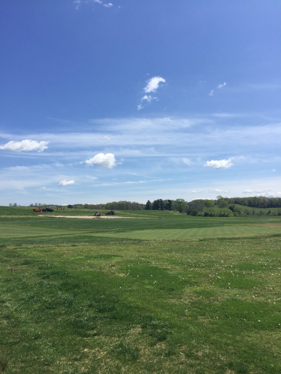 UTturfgrass's tweet photo. The Tennessee Turfgrass Field Day this year will be on August 30, 2018 at the East Tennessee Research and Education Center. Mark your calendars and join us! #TurfFieldDay2018 https://t.co/nesojYPSnn