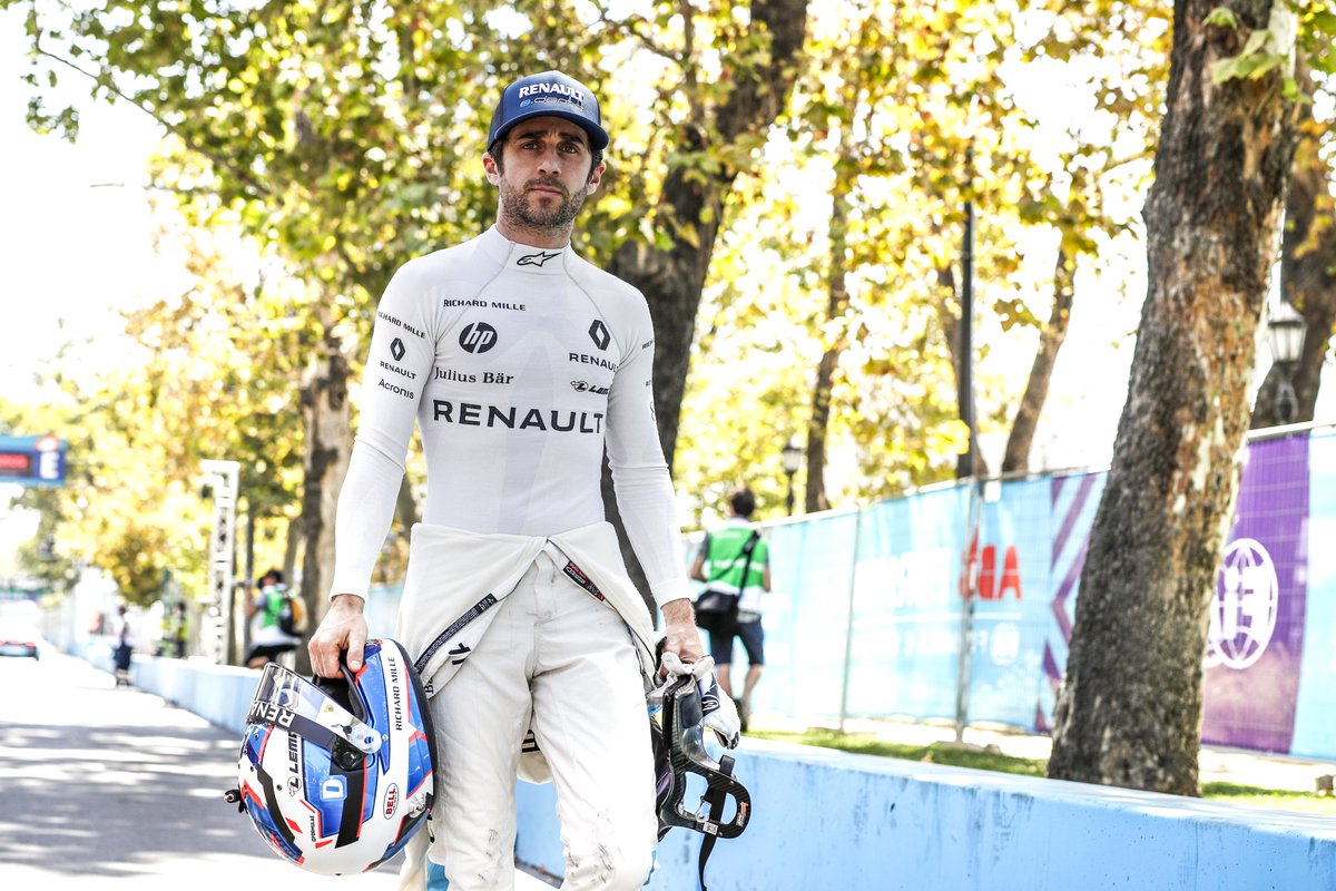 RenaultMX's tweet photo. Nico necesita tu ⚡. RT para darle el #Fanboost a @nico_prost para el #PuntaePrix https://t.co/aBfz3nWEiz