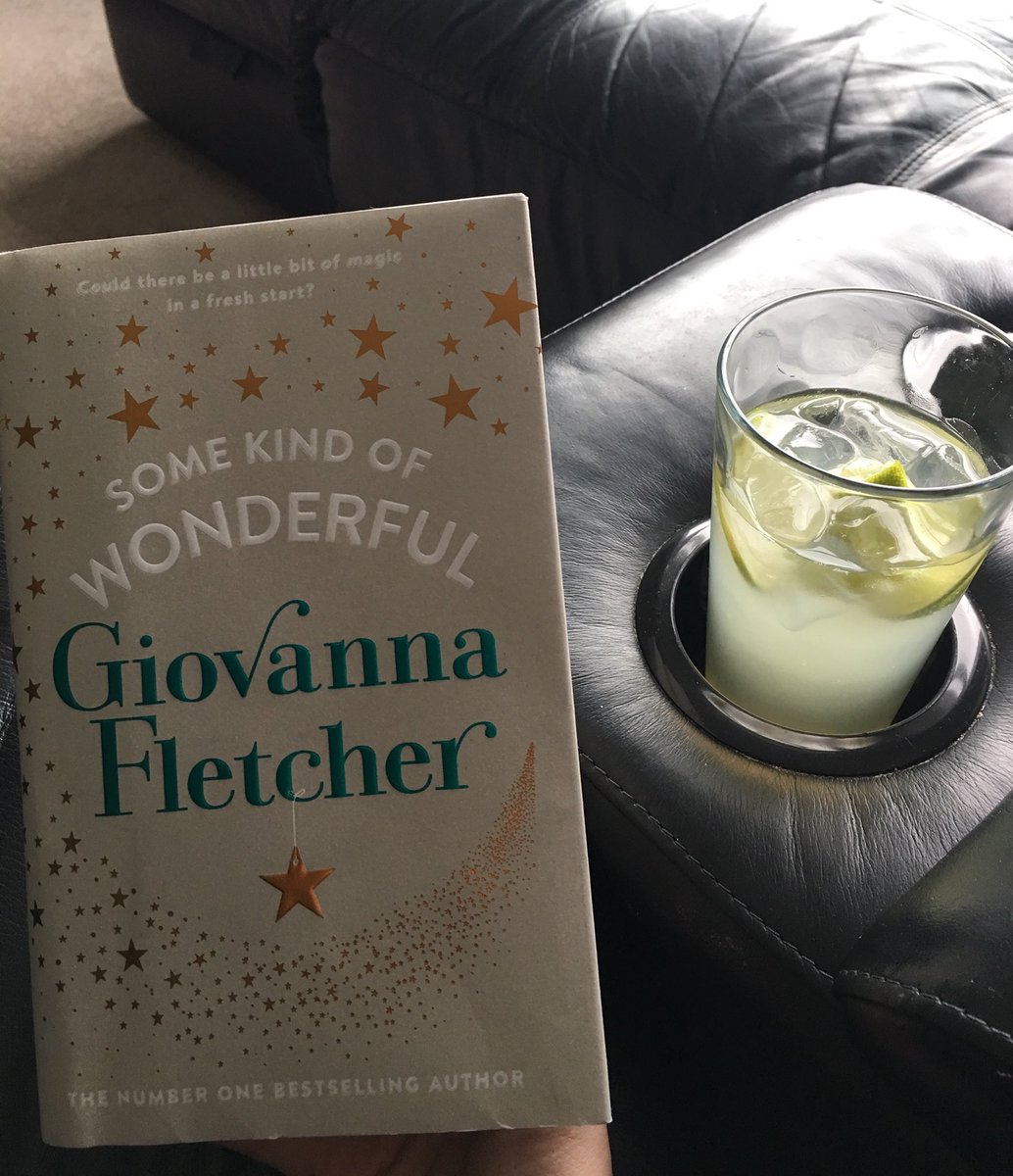 SlimmingMCR's tweet photo. Perfect way to spend a childfree chilly afternoon #snow @MrsGiFletcher #goodbook #wonderful #relax https://t.co/qW5YMftXQB