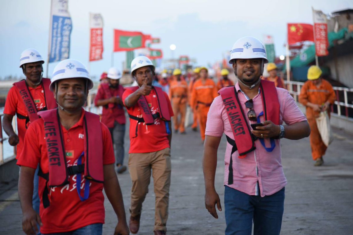 HdhMoadu's tweet photo. #Nimenee #Nimenee #Nimenee 
IA Mi Tharahgee #Nuhuttuveyne 
#FastForwardWithNation 🇲🇻
#RY2018 https://t.co/gGrNnmFLj3