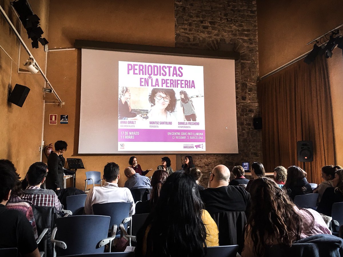 YolandaSanye's tweet photo. Gracias por tanta inspiración!!  @anoulajan  @montsanto  @DanielaFrechero @dcuenta @UPIFC  #Masterclass #PeriodismoEnLaPeriferia #PeriodismoDePaz #DateCuenta #Fotoperiodismo #PeriodistasEnLaPeriferia https://t.co/pf1unuZ654