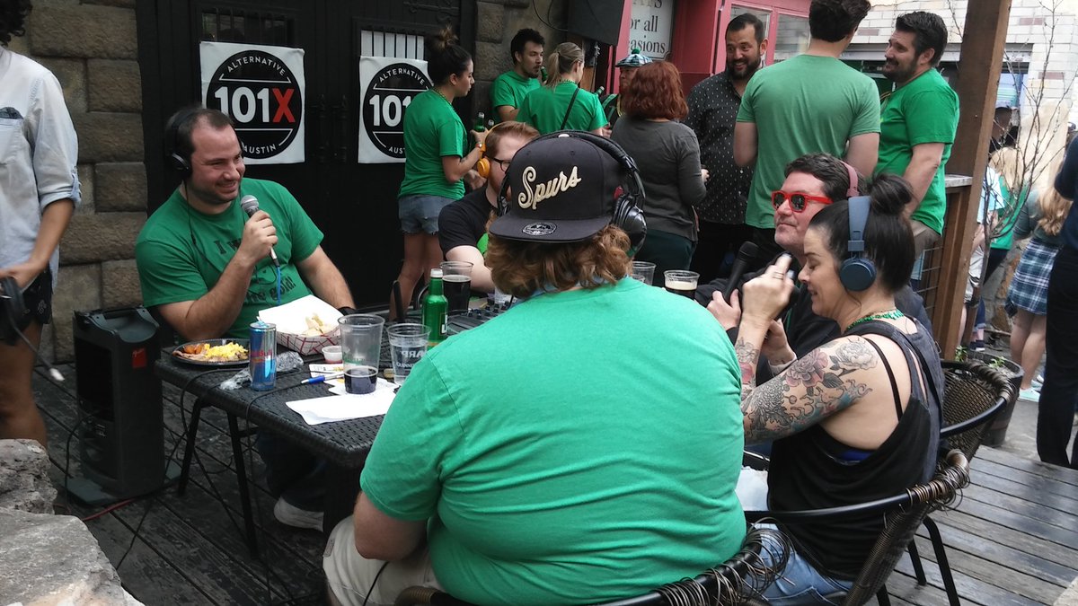 diverdal's tweet photo. @101x @fadoirishpub @jasondick101x @ThatAlexD @DebOKeefe @DougBenson @Nickmouth You know I'm here enjoying the show !! https://t.co/H6t0sHFimQ