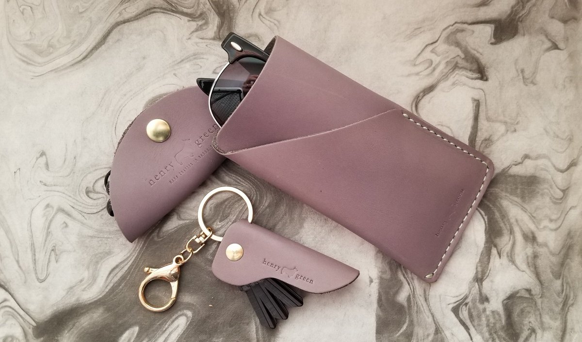 HGreenLeather's tweet photo. The Horween Lavender Leather Collection by #HenryGreenLeather. #etsy shop: #Mothersday - https://t.co/qPDeJBKEVK #leatheraccessories #eyewear #leathereyeglasscase #leatherkeycase #leathercordorganizer #iphonesleeve #leathercordkeeper #leatherkeychain #HorweenLeather https://t.co/snfzYAiPzh