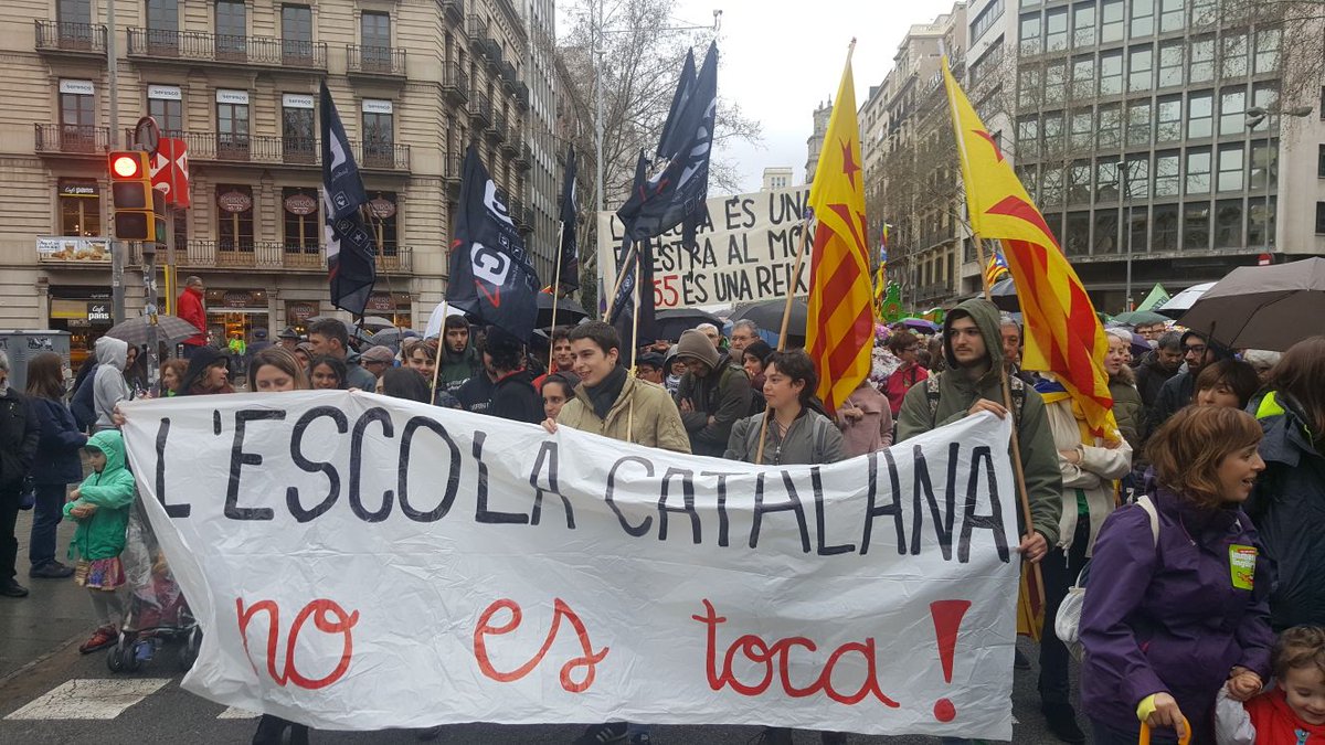 SEPC_nacional's tweet photo. ➡️ Avancem en defensa de l'escola. Perquè la #Pública és catalana i en català! https://t.co/9M2zSPc06u