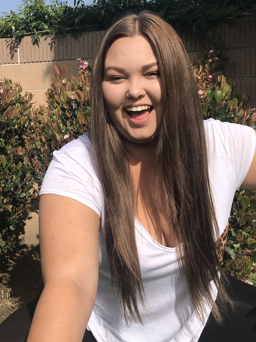 Lizzy Berry🍓 (@lizzysberries) | Twitter