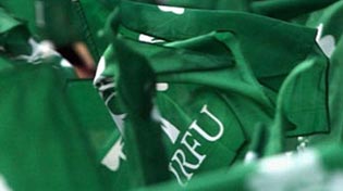 Corks96FM's tweet image. Ireland's class of 2018 have joined teams of 1948 and 2009 by landing the Grand Slam. 

Jacob Stockdale, C-J Stander and Garry Ringrose scored the tries as Joe Schmidt's side beat England by 24-points to 15 at Twickenham. 
#TheScore with Trevor Welch 
#IRLvENG
#GrandSlamSaturday
