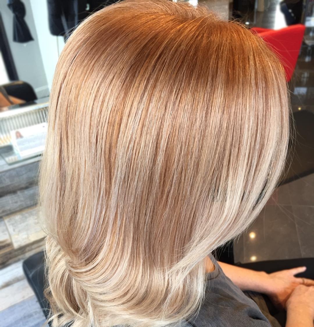 In love with this light copper to blonde balayage! 📸 Educator AudreyCreationGlam. #farouksystems #chihaircare #balayage