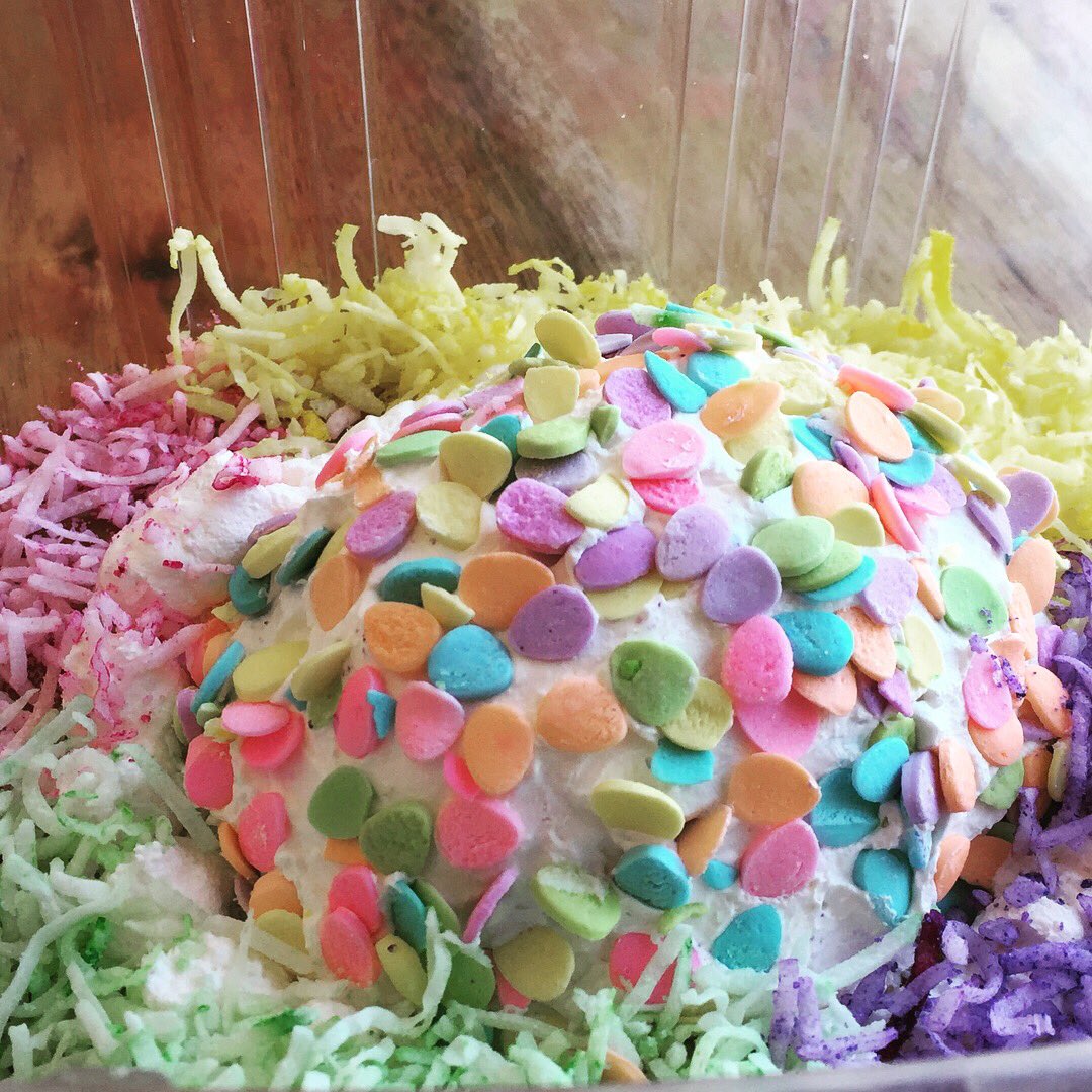 PerfectScoop1's tweet photo. Individual serving sized Chocolate Fudge Ice Cream Easter Eggs.  Get them while they last! #eastereggs #chocolate #easter https://t.co/FDnhLGJkMC
