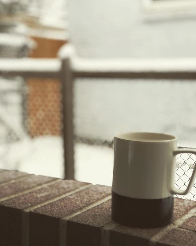 saltedadventure's tweet photo. Feeling like I should just turn this whole insta page into coffee everything. — The backstory of this pic, I was in Denver for a weekend, being hosted by some lovely friends. I had prayed for snow and boy does Jesus love me, he brought the [snow]. I came… https://t.co/rx07HX3NiS https://t.co/eBPUdk1Kyn