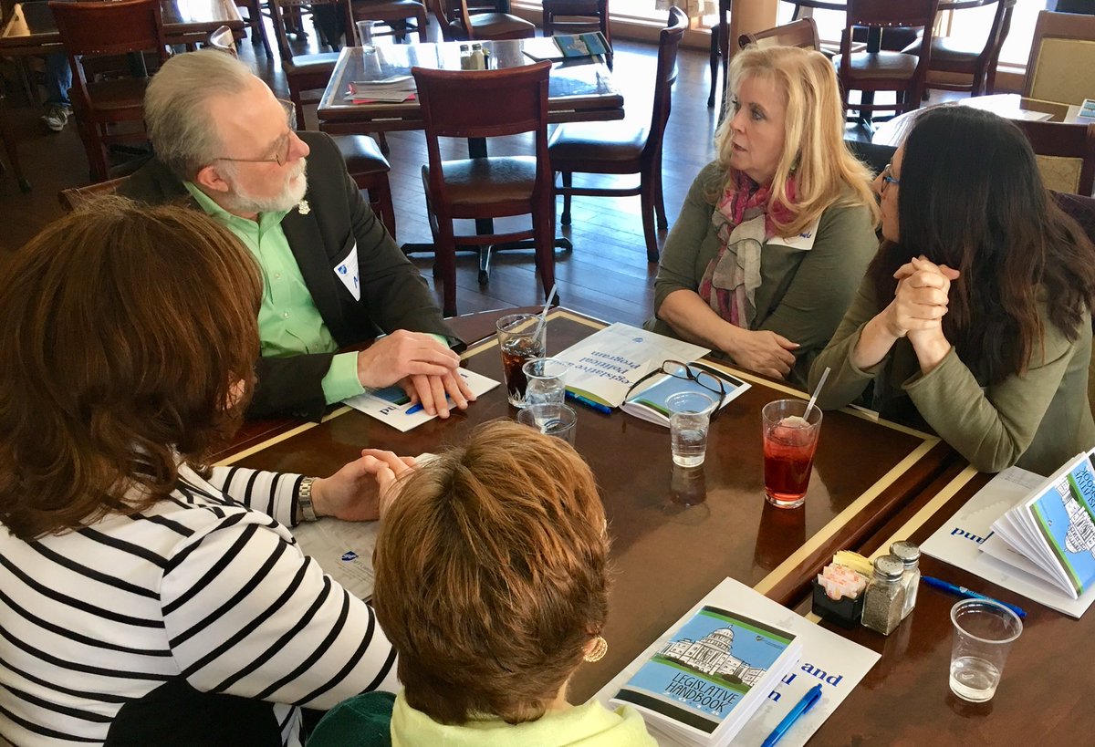 AFTCT's tweet photo. #QuietCorner electeds in #CTGeneralAssembly, #Election2018 candidates came to hear #union members’ concerns over failed #AusterityBudget policies, demands for #BetterChoices to protect #CTQuality of life for all. #FairShareBudgetCT @AFTUnion https://t.co/TdmFbID6Hw