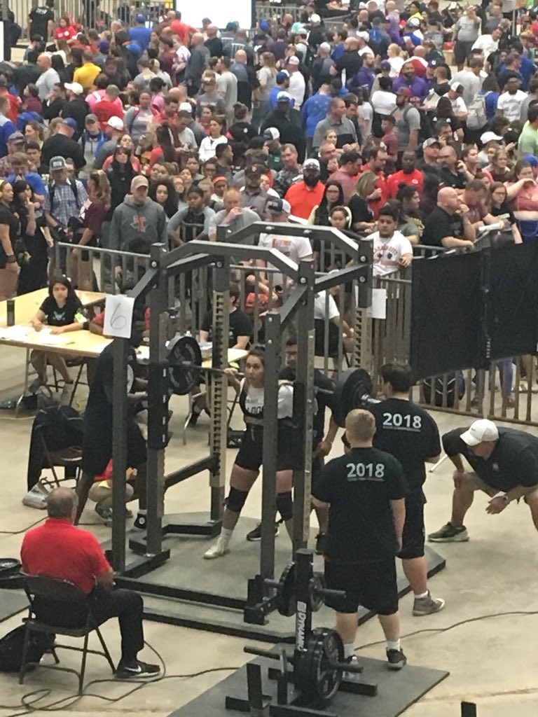 EasterwoodShay's tweet image. Shout out to the Lady Bulldog Powerlifting Team today!! They are competing hard and representing the Bulldog Family with pride!! We are proud of them!! #FDFC #PTF