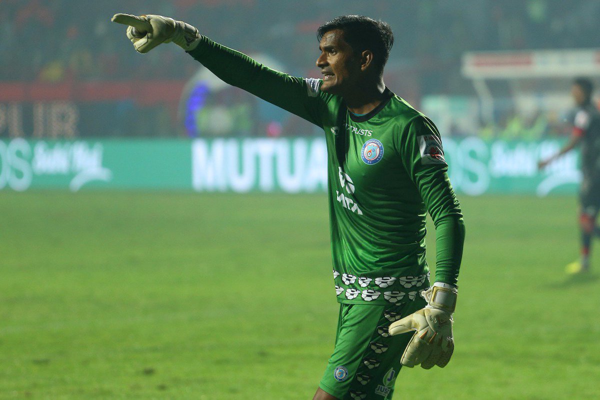 Our #IndianSpiderman has won the Golden Glove Award in the #HeroISL 2017-18 with a record of only 102.47 mins per goal conceded and 7 clean sheets. Congratulations, Subrata! 😎