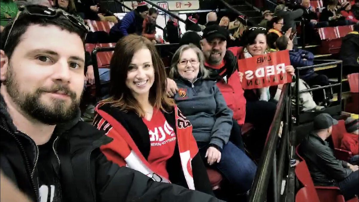 Let’s go @UNBHockey! 🏆