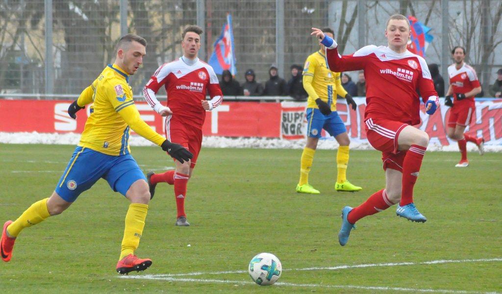 EintrachtBSNews's tweet photo. Puh, was für eine turbulente Schlussphase! Nach zwei Treffern von Deniz #Undav und einem durch Quentin #Fouley muss sich die #U23 am Ende doch mit einem 3:3-Unentschieden gegen Eintracht Norderstedt zufrieden geben. #Nachwuchslöwen https://t.co/TPqyBYeZVY https://t.co/kF8WWxyKEe