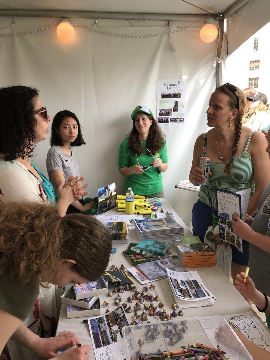 Fantastic day to tell people about Nashville’s special historical &amp; #sistercity connections to Belfast &amp; Ireland <a href="/MusicCityIrish/">MusicCityIrishFest</a>! Visit <a href="/SCNashvilleTN/">SCNashville</a> today &amp; plan your trip to <a href="/VisitBelfast/">Visit Belfast</a> #StPattysDay #GoGreen