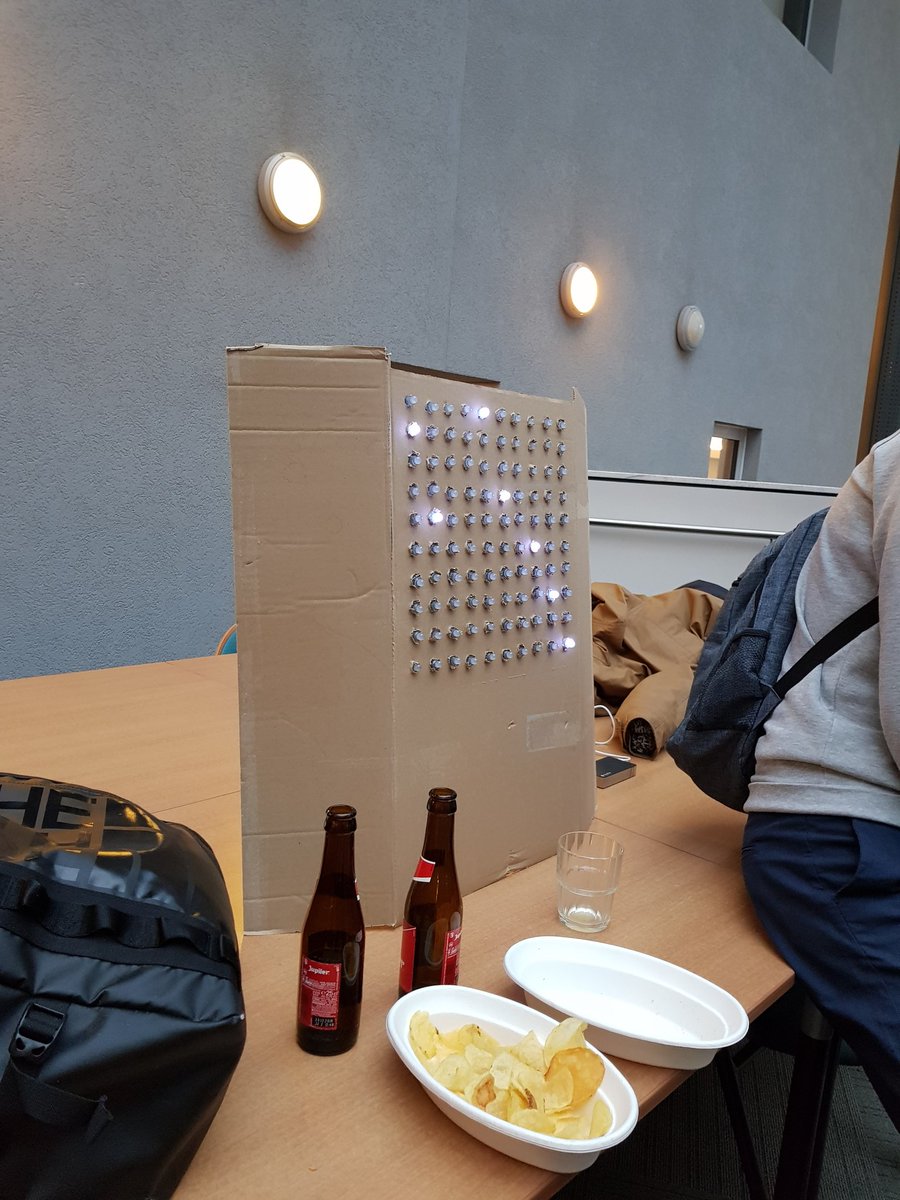 michielvl's tweet photo. Team Pops represent op @AppsForGhent in Space. Good fun! @bosmet @DriesDeRoeck @Sebastiaan_VDB #appsforghent https://t.co/l8fega8bsE