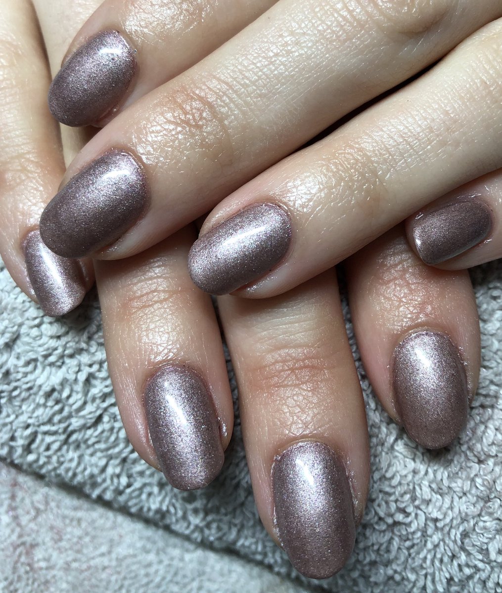 tashedwards's tweet photo. Absolutely stunning @lovelecente NEW taupe ombré powder 😍😍😍 https://t.co/FgocNGpa6b