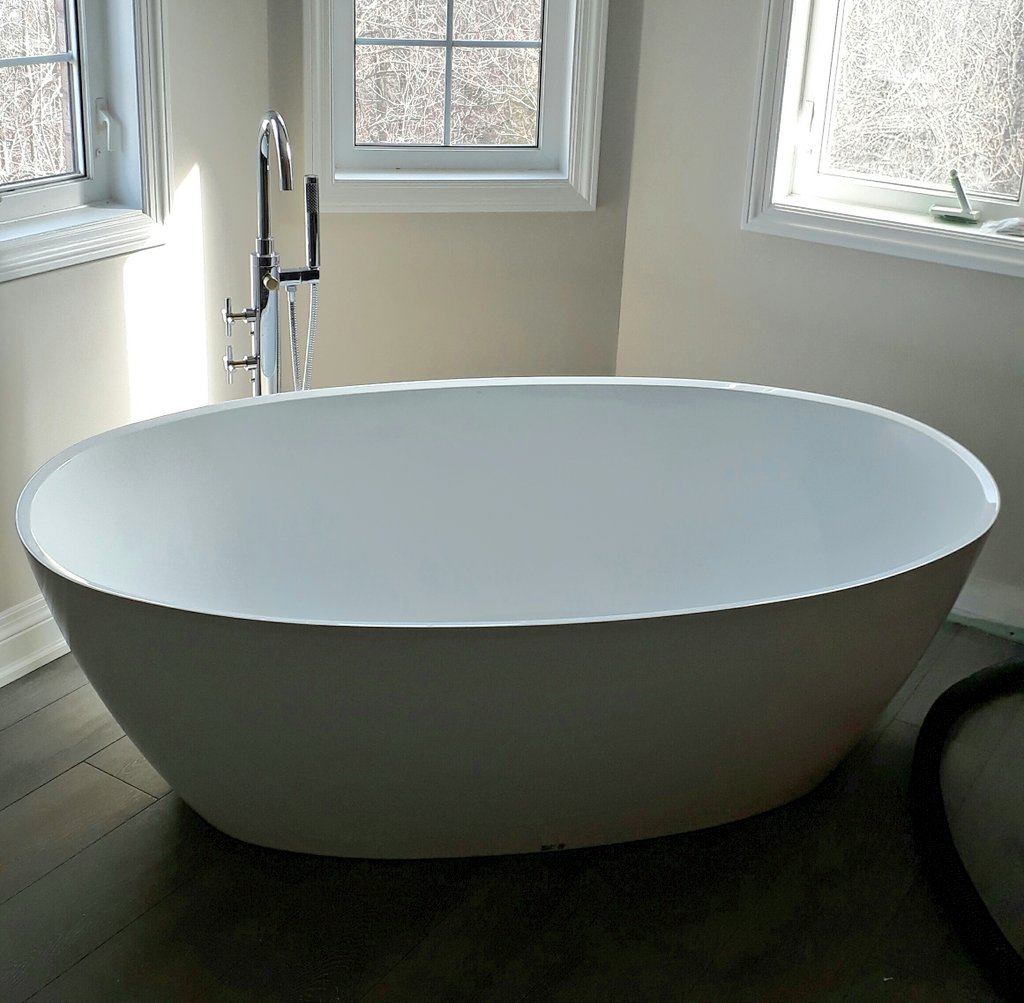 _MechanicalMike's tweet photo. Free standing tub installed at a remodel project with #rubinetfaucets #remodel #bathroom #plumbing #plumbinglife #renovation
#bclmechanical https://t.co/cSRttPl1Uh