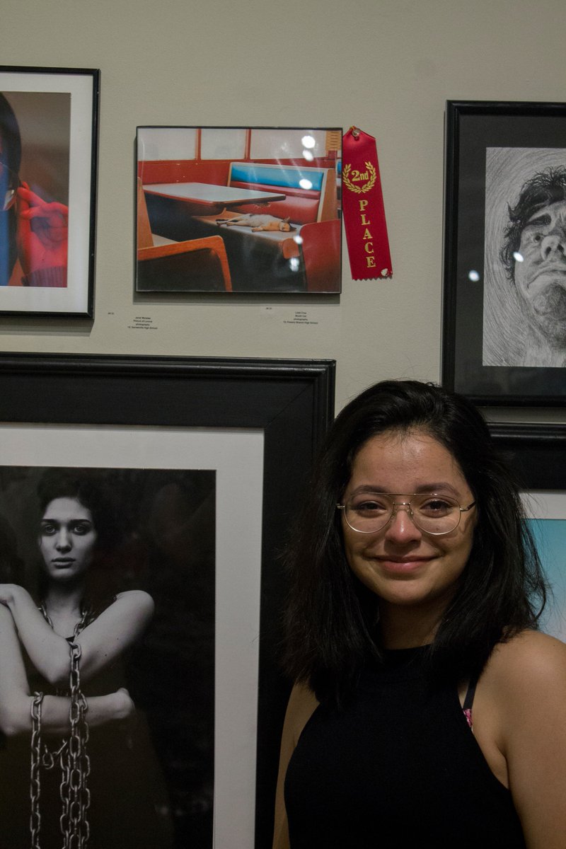 The_StudioFBHS's tweet photo. Congrats to all the students who showed their work at the Youth Arts Month exhibition! 1st place for 9th grade, 2nd, 1st and Best In Show for 12th grade!!! 🙌👏🙌👏🙌👍👍👍 https://t.co/xAne33ABwX
