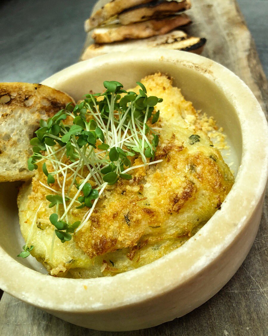 MarcoPolo_Resto's tweet photo. Check out our Salted Cod Brandade! Whipped salted cod with potato and olive oil oven baked with Garana Padano, all served with toasted baguette slices! #saltedcod #yummy #yummyfood #food #foodcoma #inlove #mood #saturdaynight #drinks #wine #beer #cocktails #marcopolo https://t.co/YGELt2WMY6