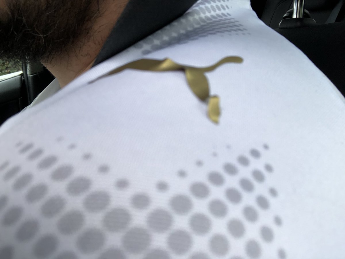 Vean señores de <a href="/PUMA_Ec/">PUMA Ecuador</a> mi 4 puestas aguantó su súper marca de camiseta