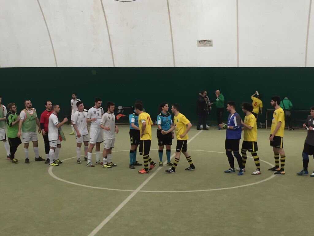 AsdClubC5's tweet photo. Fischio finale: Ass. Club C5 2-1 Aposa Fcd Calcio a 5 (Maglio, Gambetti) https://t.co/ifHIQnjW5Z