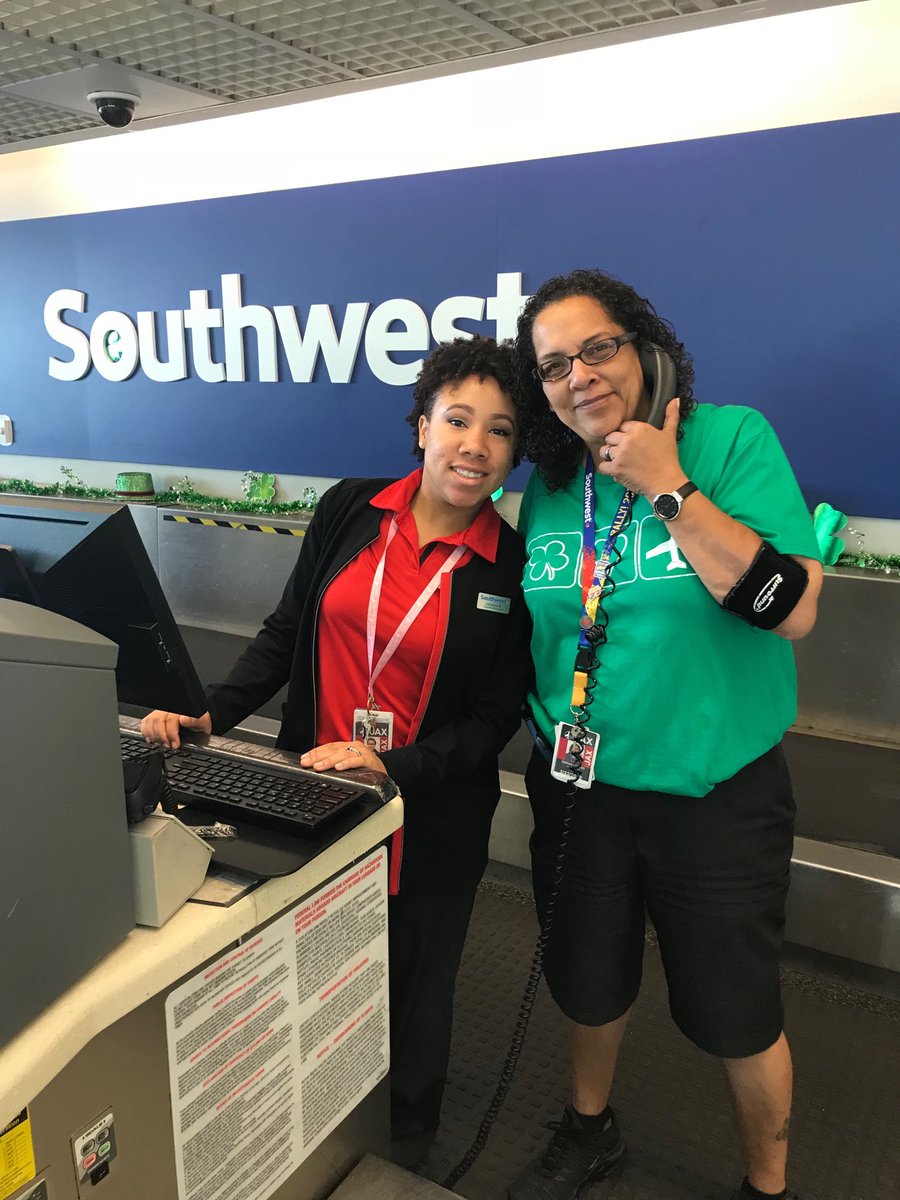 amandaoleary5's tweet photo. Huge shoutout to Dori and Latonyia @SouthwestAir for going above and beyond to help us today!! #winflorida #swajax ❤️SWA https://t.co/CRwRYkhisw