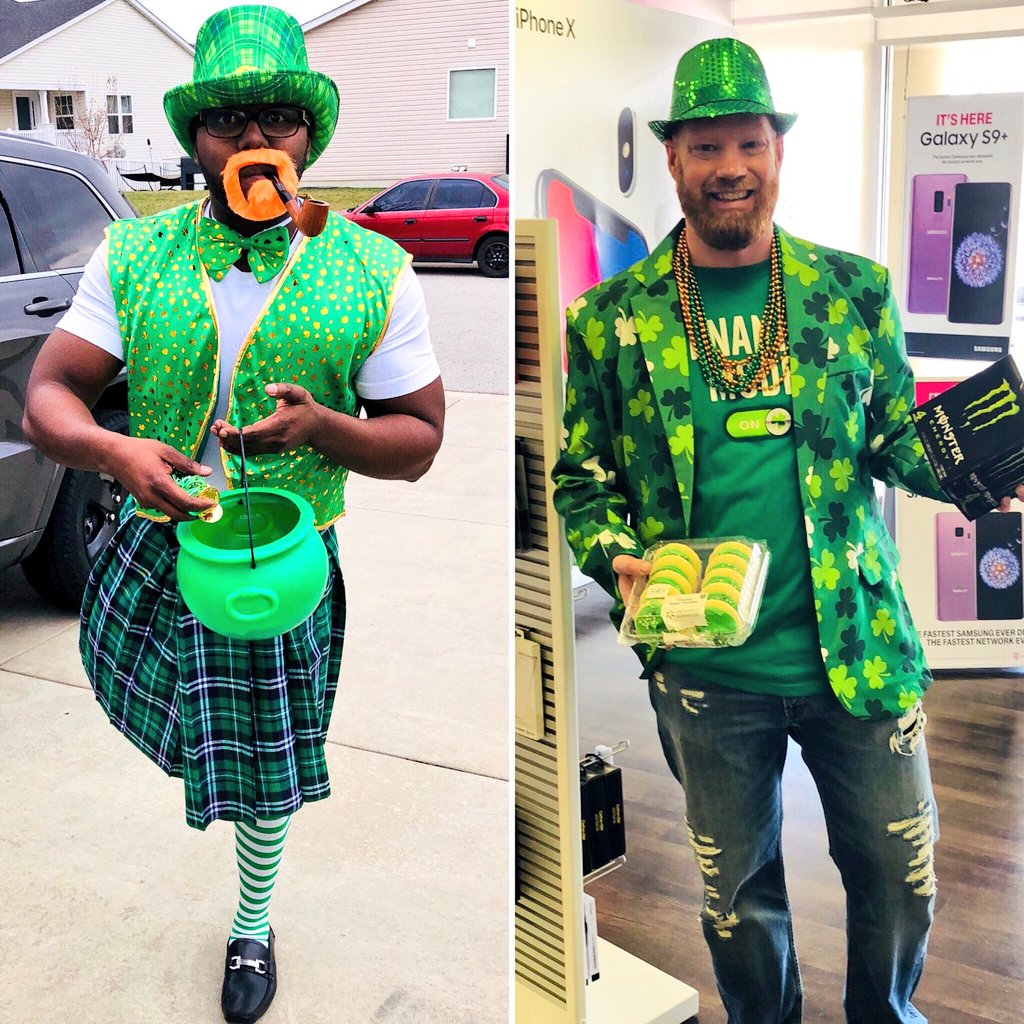 #WvIsThePlaceToBe <a href="/TMobile/">T-Mobile</a> When you love what you do and you don't care who knows it!!