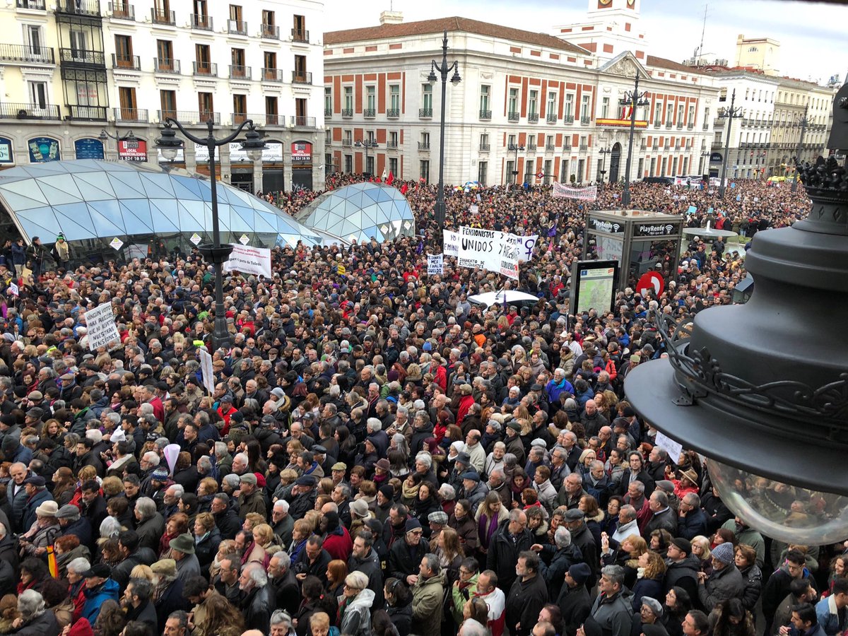 Asi esta aun la puerta del Sol <a href="/OndaCero_es/">Onda Cero</a> <a href="/Radioestadio/">Radioestadio</a>