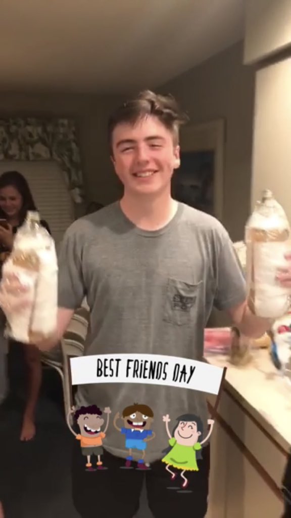 gramdoingthings's tweet photo. Graham as Edward 40 hands https://t.co/uTWKetmTuM