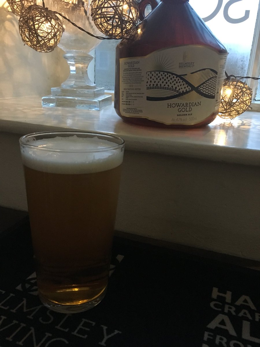 mark_runbikerun's tweet photo. Whatever the weather you can’t beat #helmsley & cheeky beer @HelmsleyBrewing #freezingout https://t.co/RaSbwgCaGc