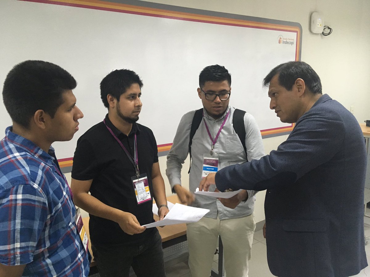 Con la <a href="/startupUNIpe/">Startup UNI</a> en la mentoría técnica para la #Hackathon <a href="/IndecopiOficial/">Indecopi Oficial</a>