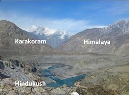 saqlain_080's tweet photo. Juglot, a small village in Gilgit is the only juction point for the three Great mountain ranges in the world #Hindukash, #Himalia and #Karakarum in the world.
#GilgitHeartOfPakistan https://t.co/RHL640rFTP