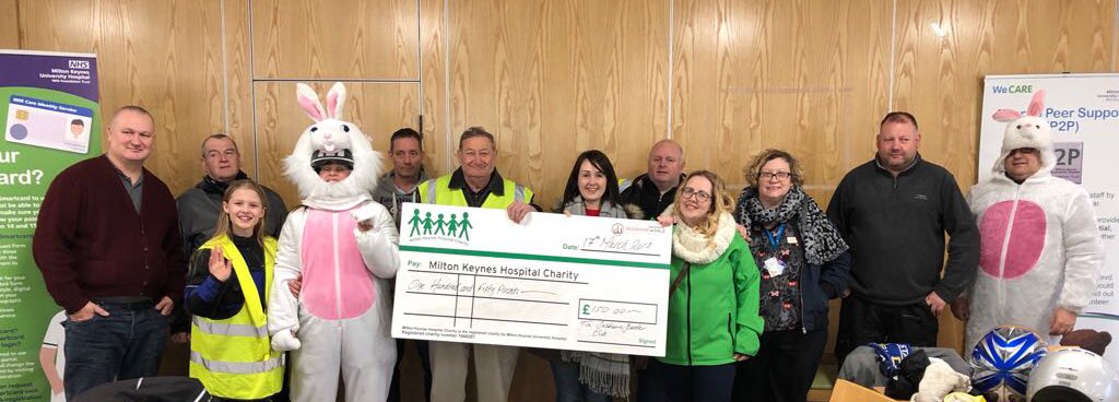 MKHCharity's tweet image. An absolutely massive thanks to the Tin Soldiers scooter club for braving the snow today, for their kind donation to cancer services and chocolatey treats for the children’s wards! ❄️❤️ #loveMK #Localgiving #thanks #SaturdayMorning