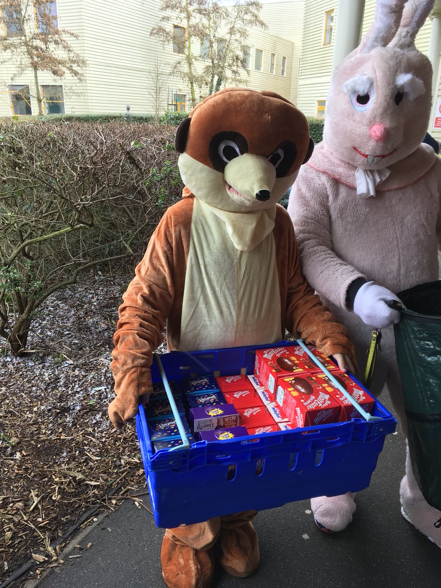 MKHCharity's tweet image. An absolutely massive thanks to the Tin Soldiers scooter club for braving the snow today, for their kind donation to cancer services and chocolatey treats for the children’s wards! ❄️❤️ #loveMK #Localgiving #thanks #SaturdayMorning