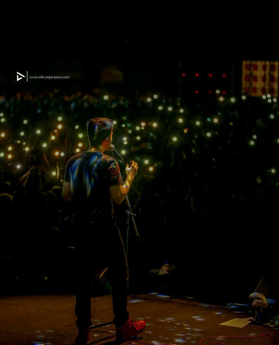 armaanmalikgifs's tweet photo. ๐ธ||
Gogte Institute Of Technology, Belguam
#Aura18
#ArmaanMalikLive ๐ธ
#ArmaanMalikSquad https://t.co/p9uXUcophL